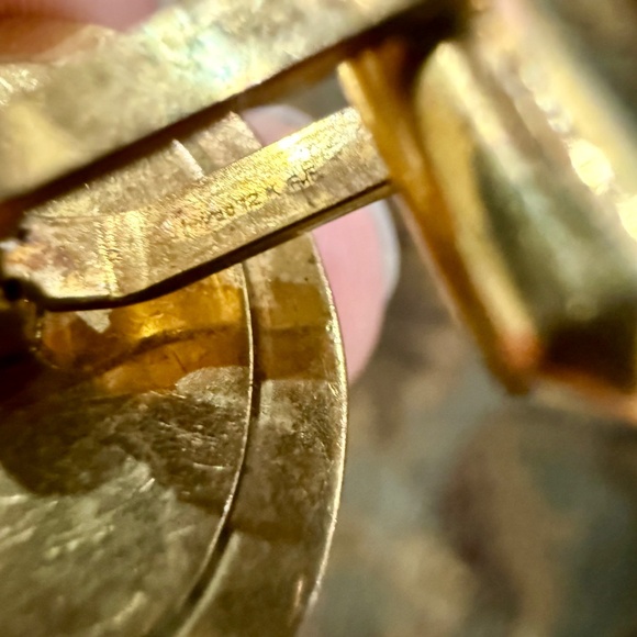 Vintage Hayward Gold-Filled Cufflinks with Green Cabochon Stone | Mid-Century - Picture 11 of 12